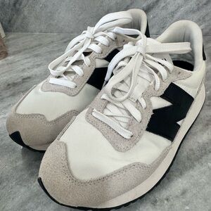 New Balance 237